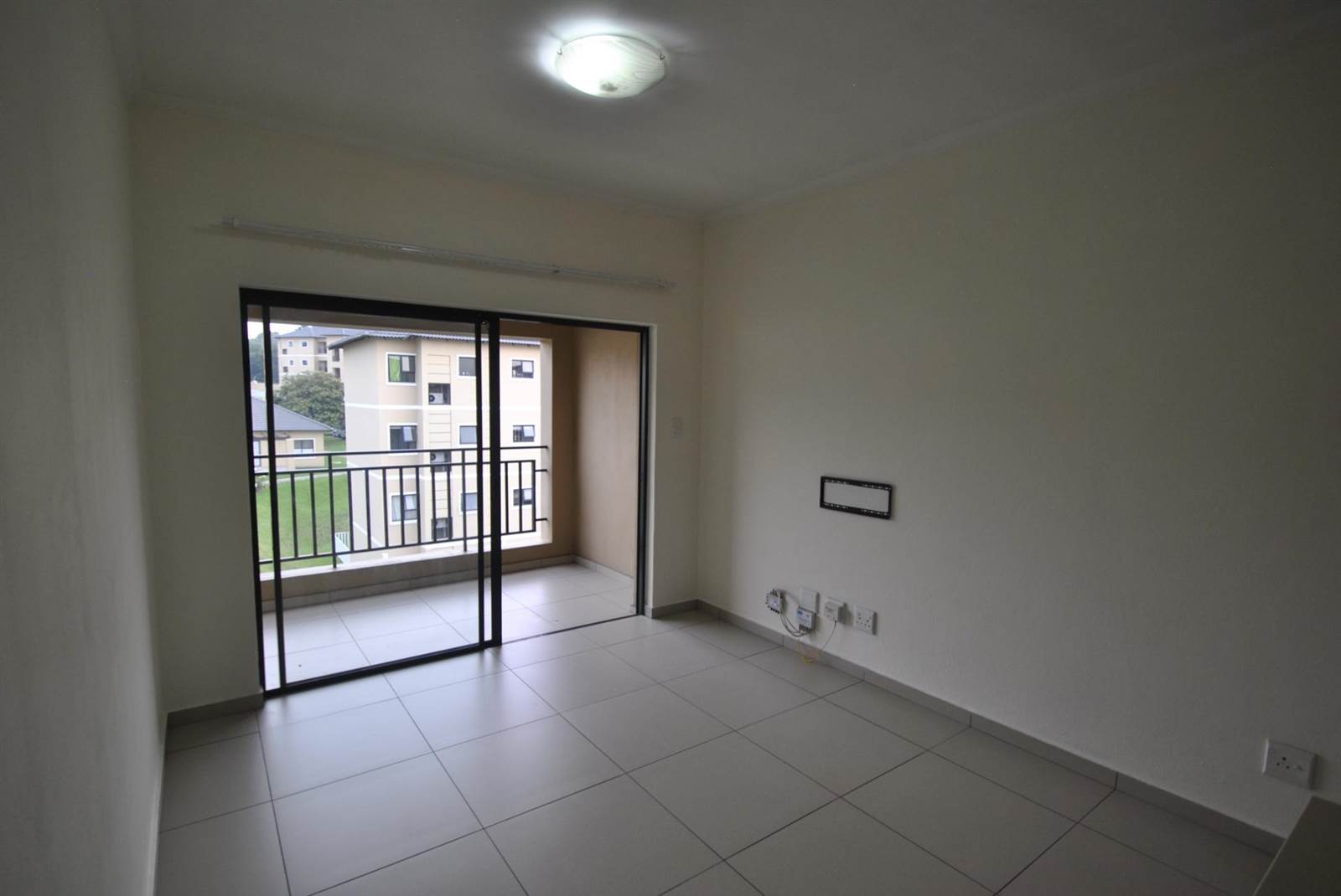 1 Bed Apartment in Boksburg Central photo number 8
