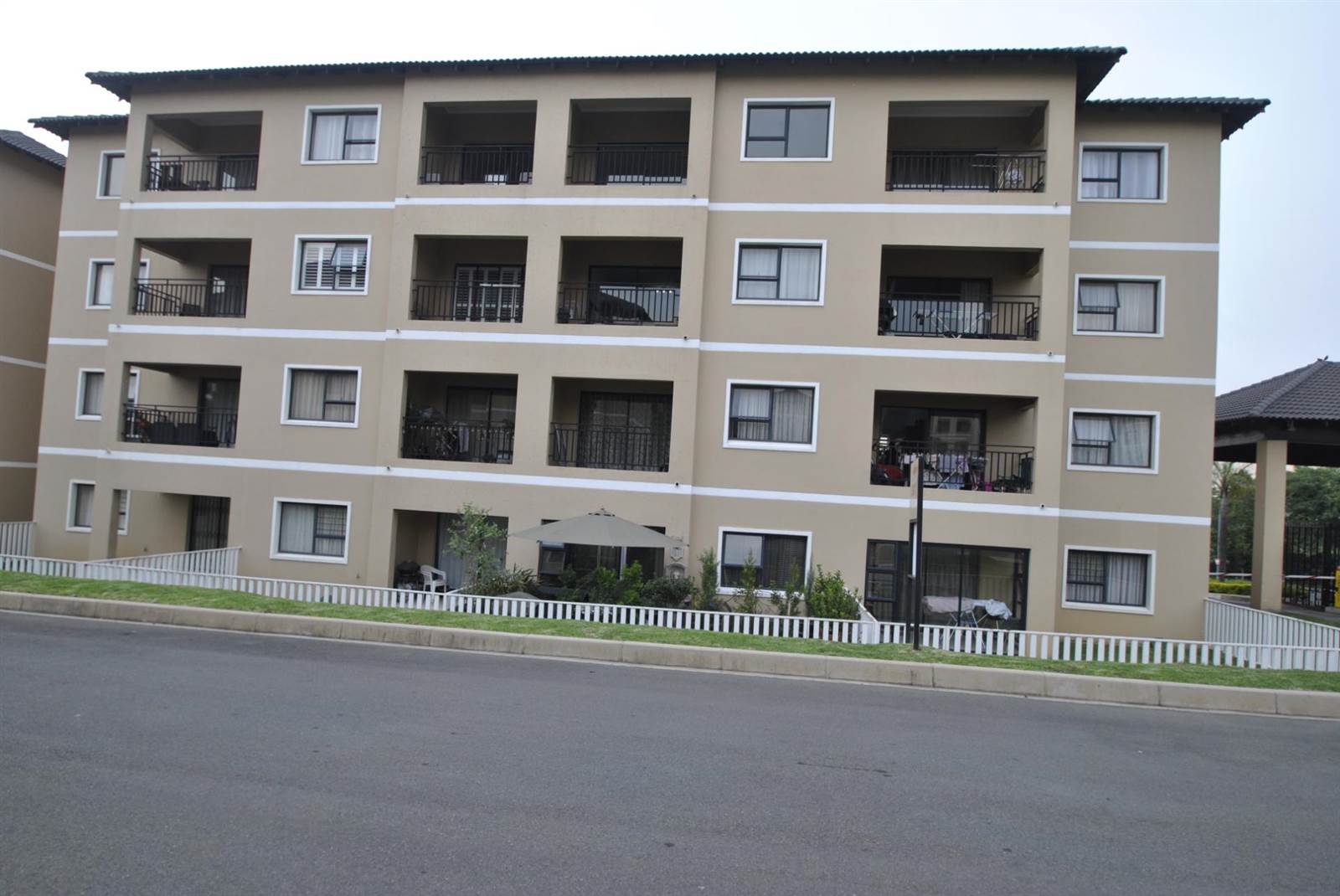 1 Bed Apartment in Boksburg Central photo number 16