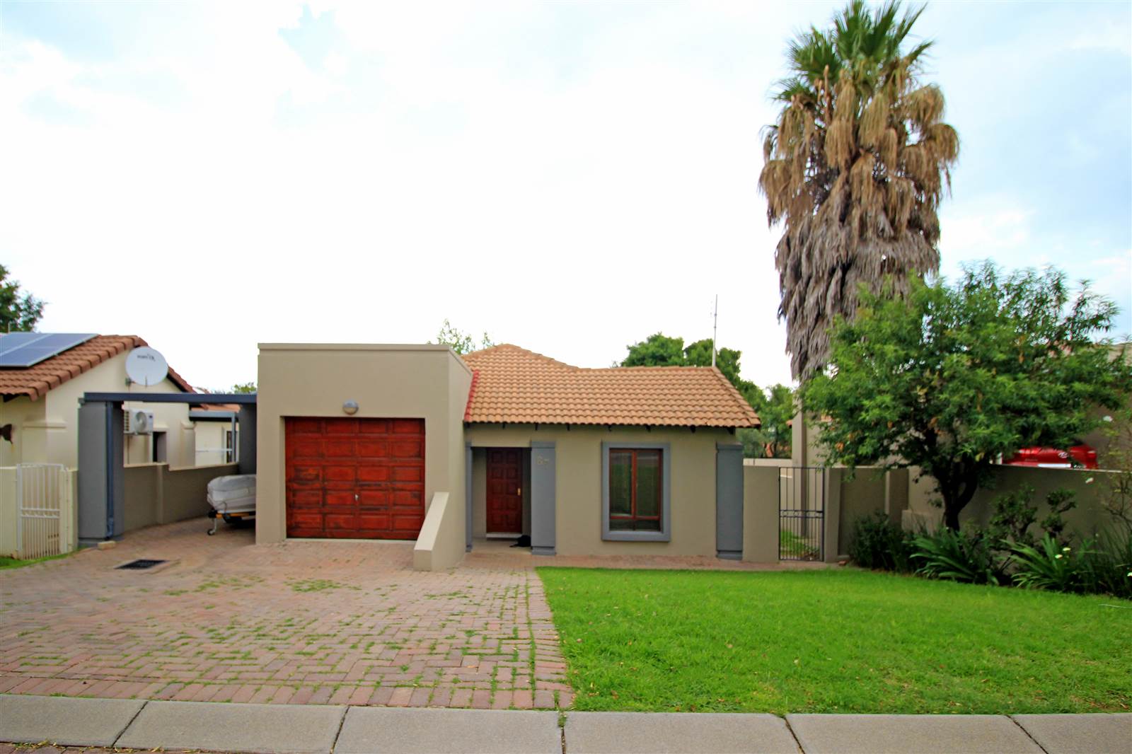 2 Bed House in Kyalami Hills photo number 1