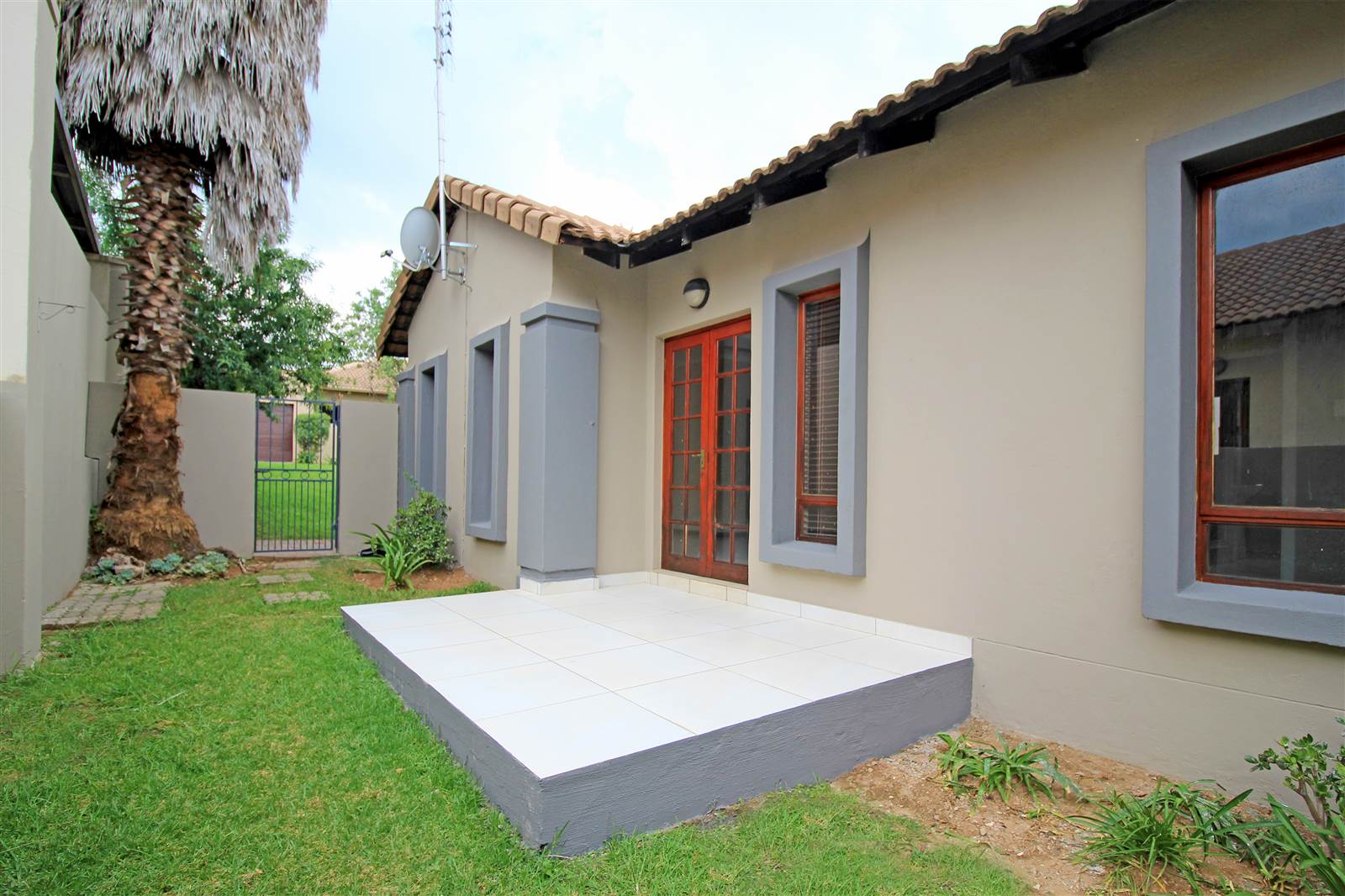 2 Bed House in Kyalami Hills photo number 24