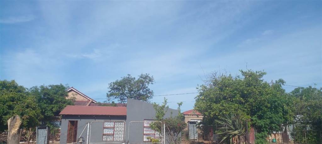 800 m² Land available in Lethlabile photo number 8