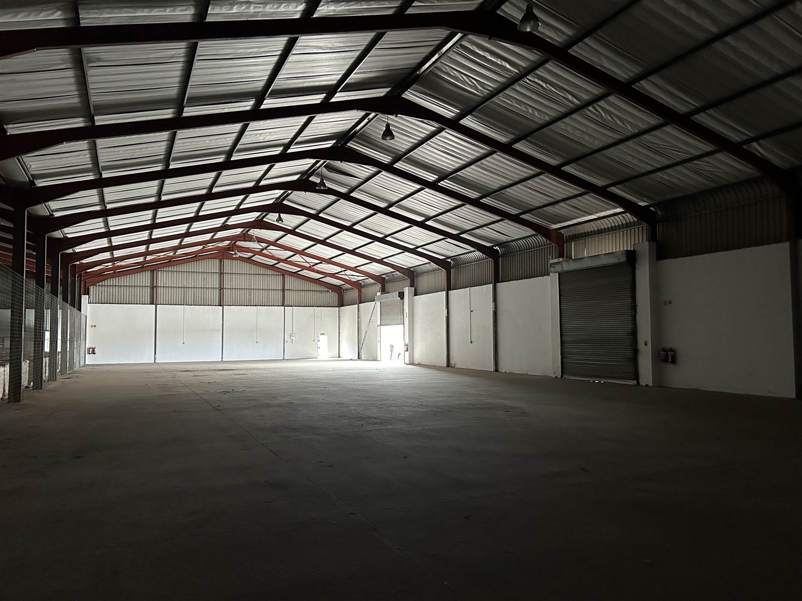 1050  m² Industrial space in Markman Industrial photo number 8