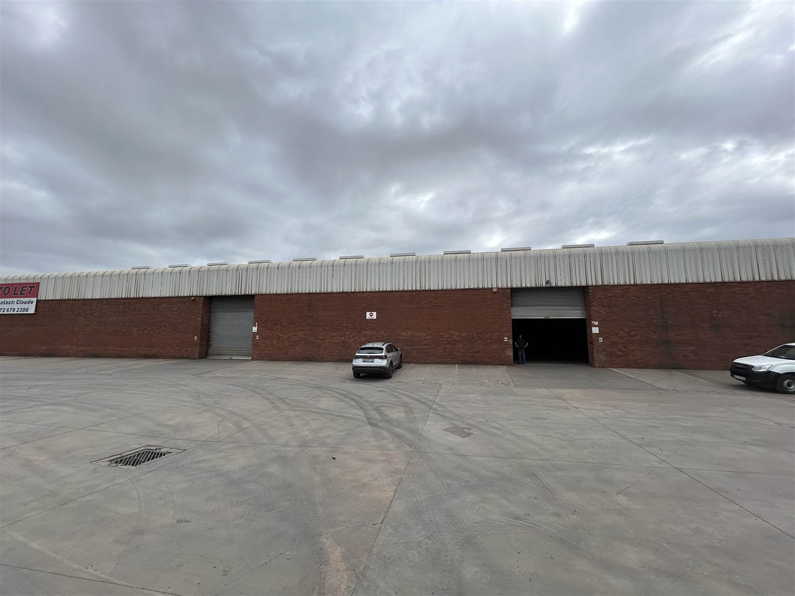 1050  m² Industrial space in Markman Industrial photo number 5