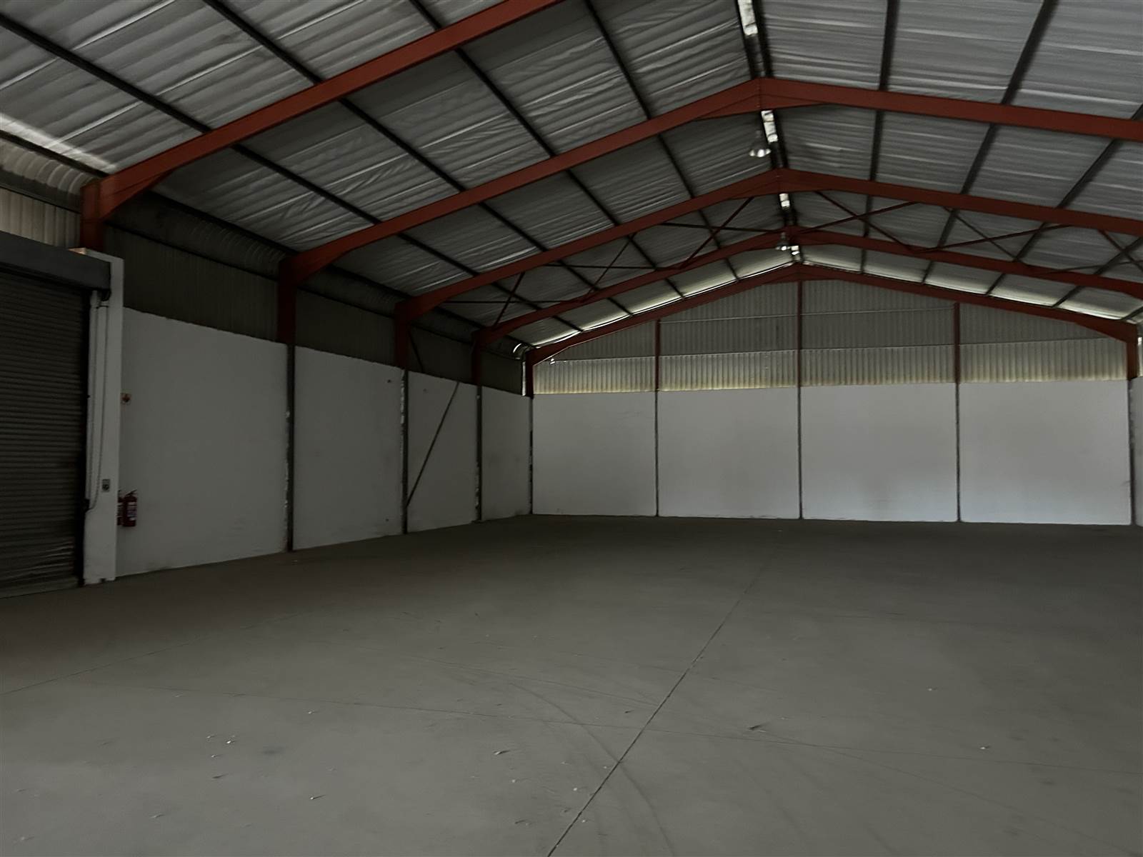 1050  m² Industrial space in Markman Industrial photo number 12