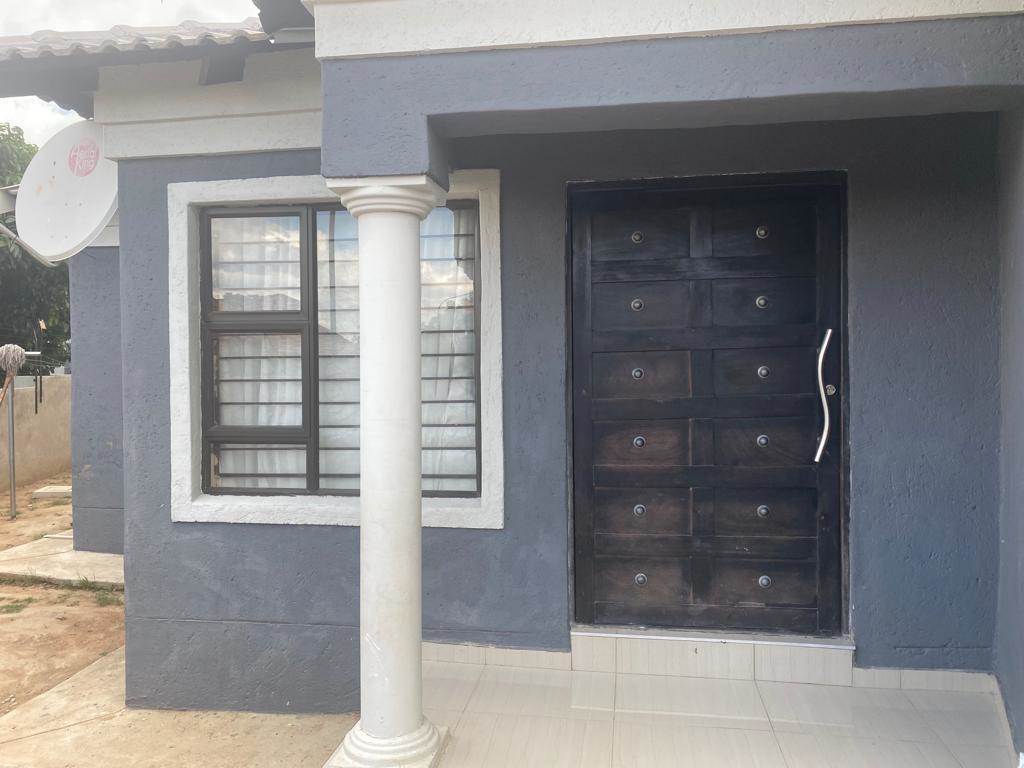 3 Bed House in Lesedi Park photo number 2