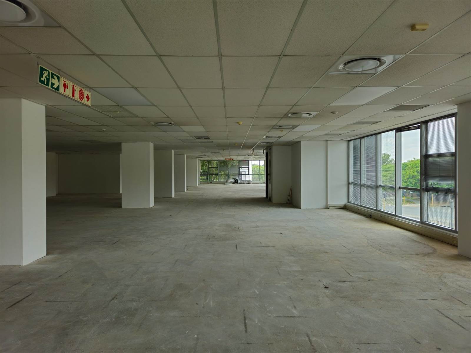 645  m² Commercial space in Fourways photo number 4