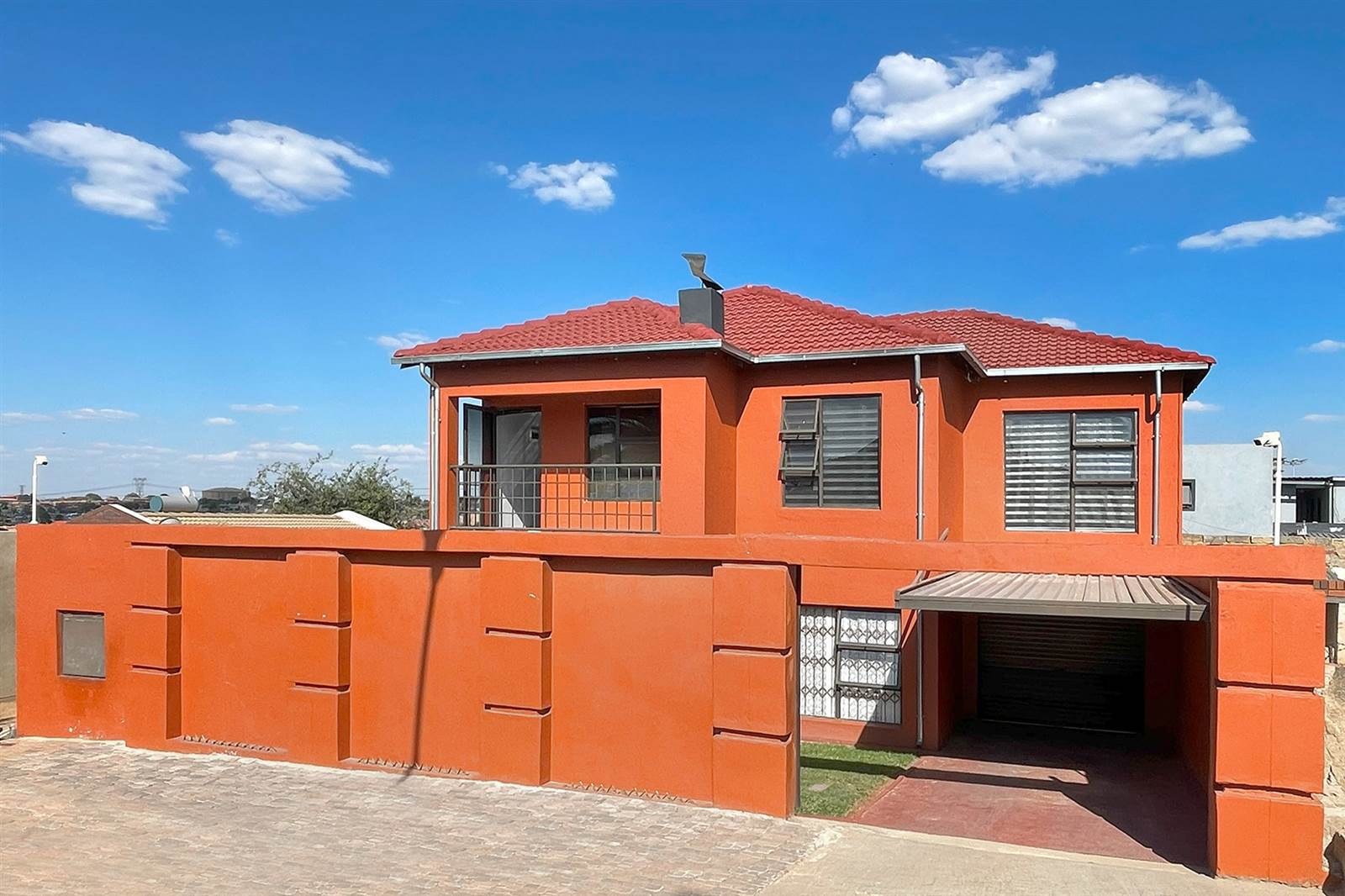 4 Bed House in Rabie Ridge photo number 3
