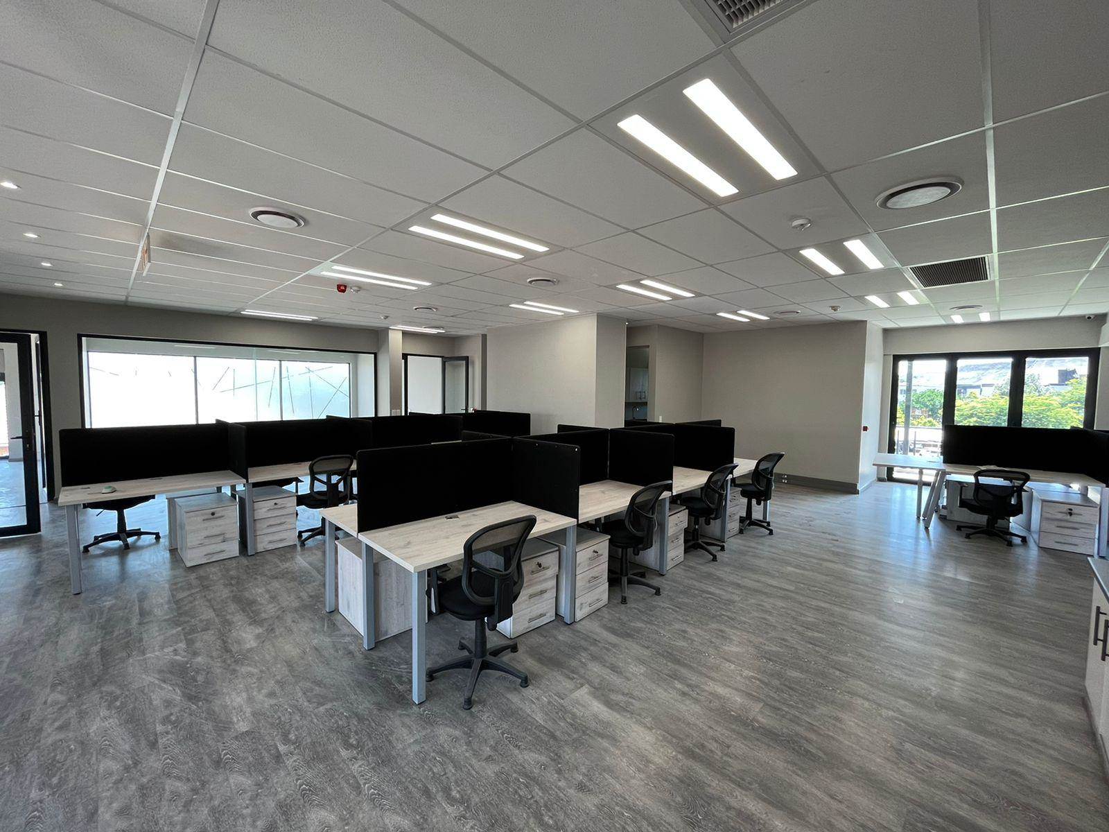 990  m² Commercial space in Fourways photo number 16