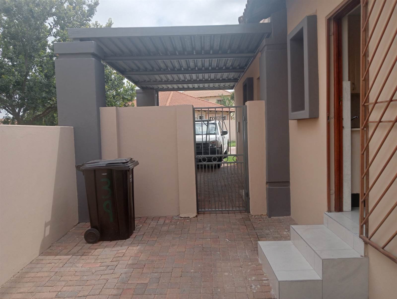 2 Bed House in Kyalami Hills photo number 12