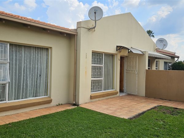 2 Bedroom Townhouse 2 Bedroom Townhouse