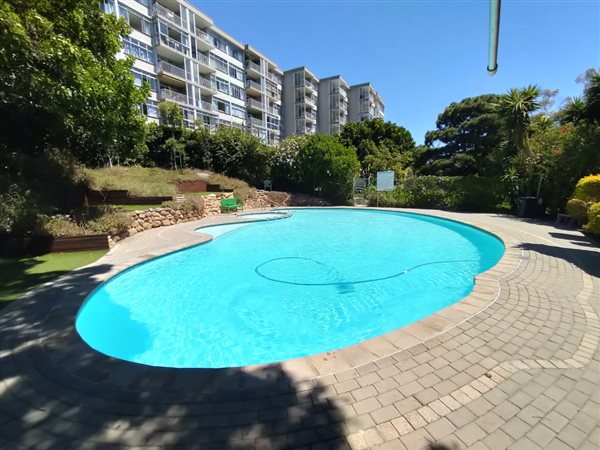 2 Bed Apartment in Green Point
