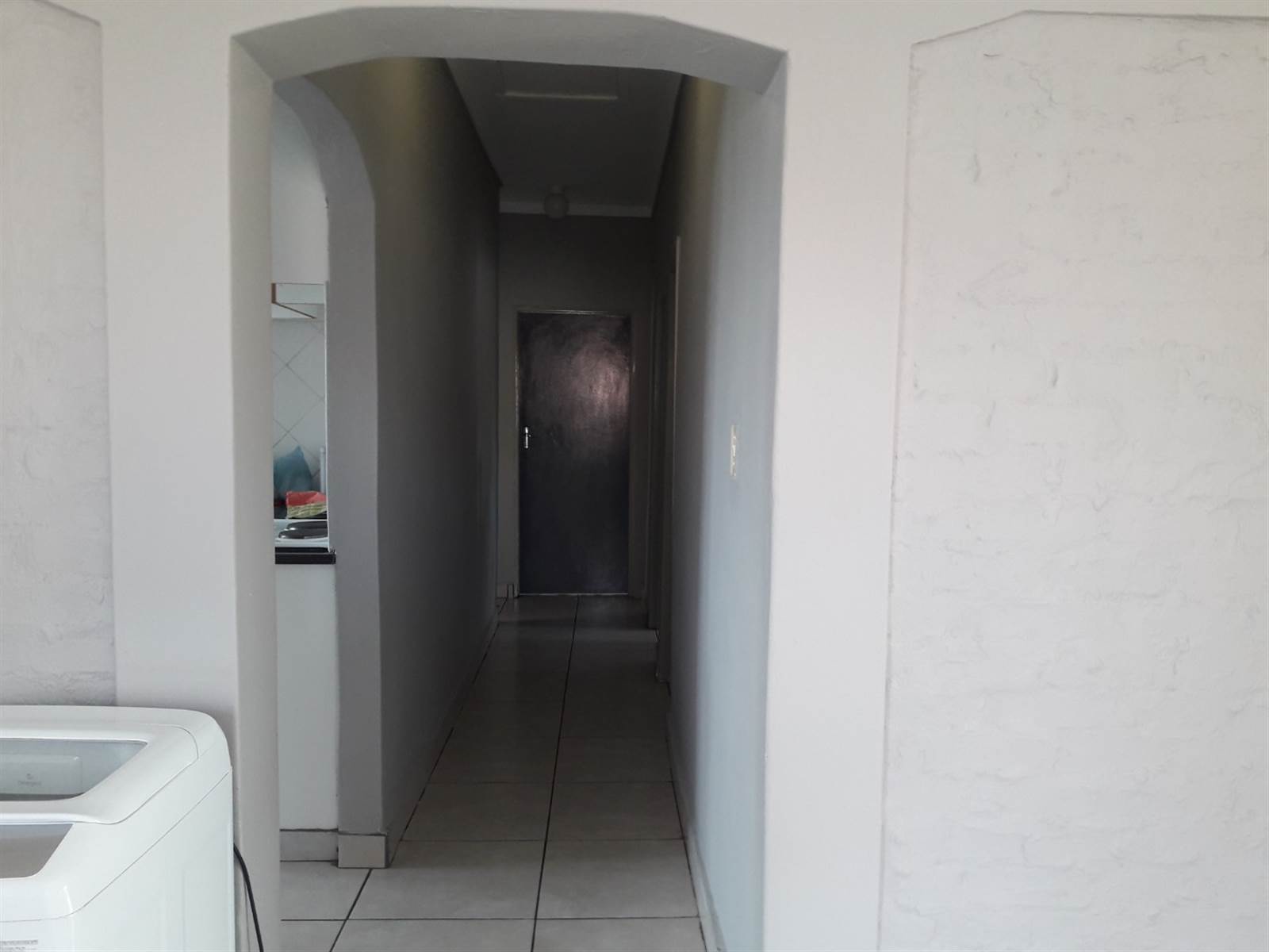12 Bed Townhouse in Louis Trichardt photo number 10