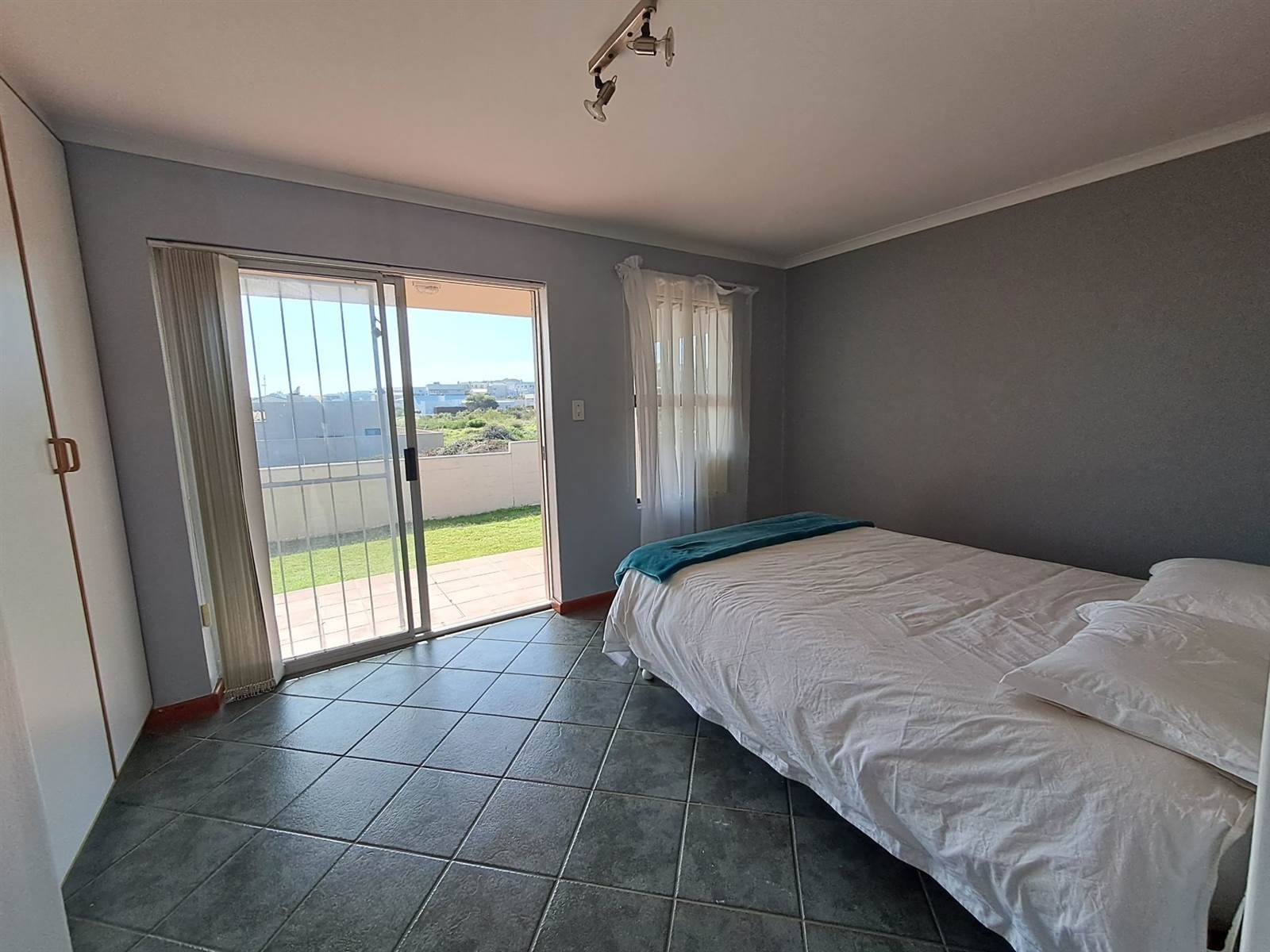 2 Bed Cluster in Myburgh Park photo number 10