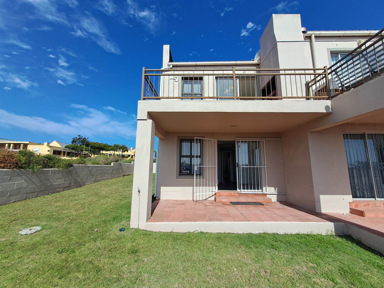 2 Bed Cluster in Myburgh Park photo number 1