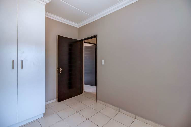 2 Bed Apartment in Phiri photo number 6