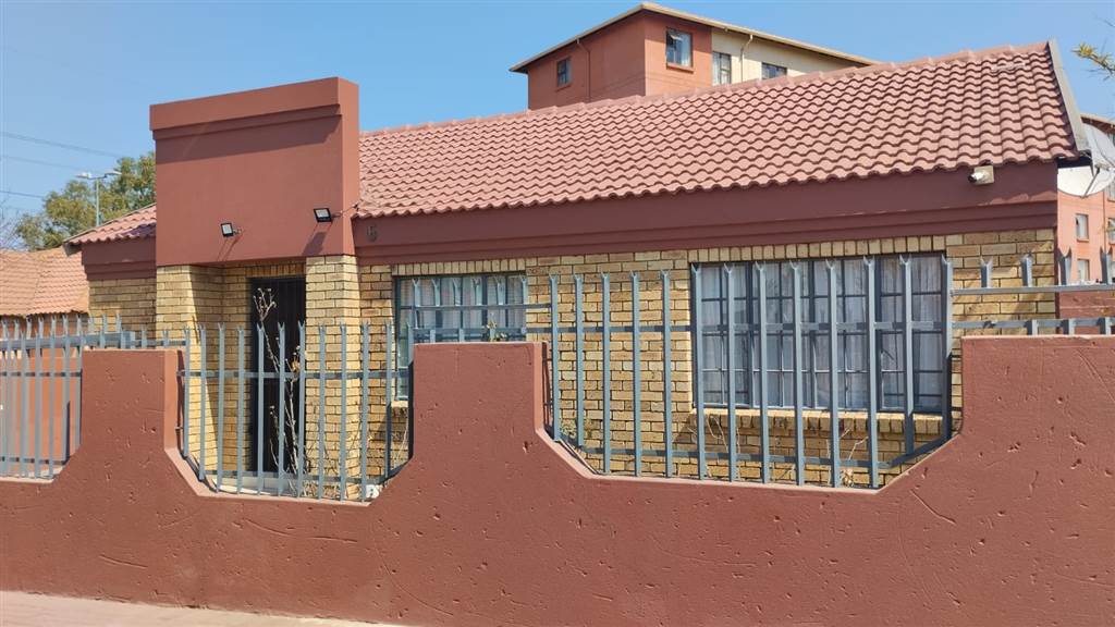 3 Bed House for sale in Danville T4777711 Private Property