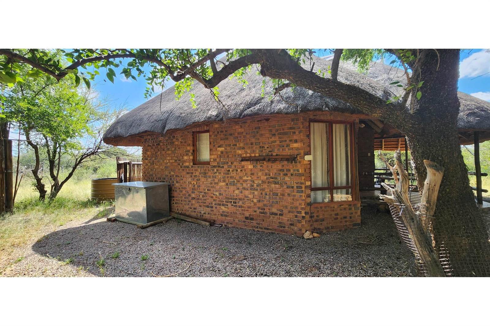 3 Bed House in Mabalingwe Nature Reserve photo number 13