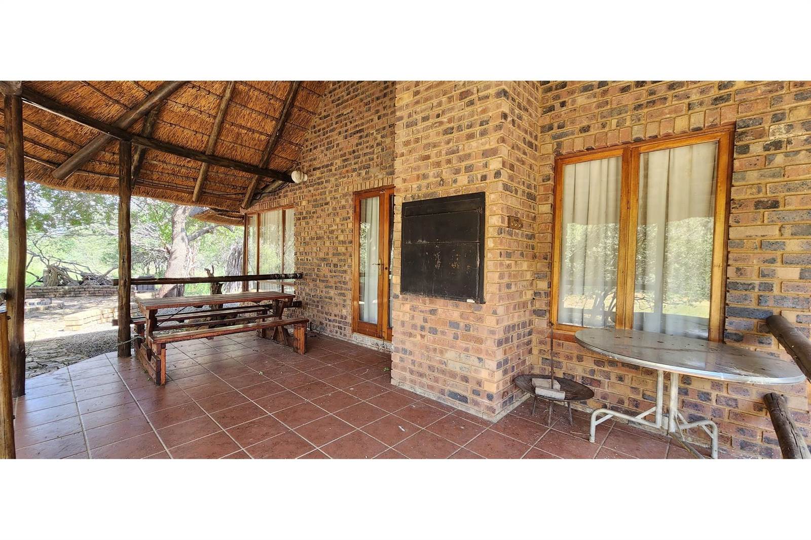 3 Bed House in Mabalingwe Nature Reserve photo number 4