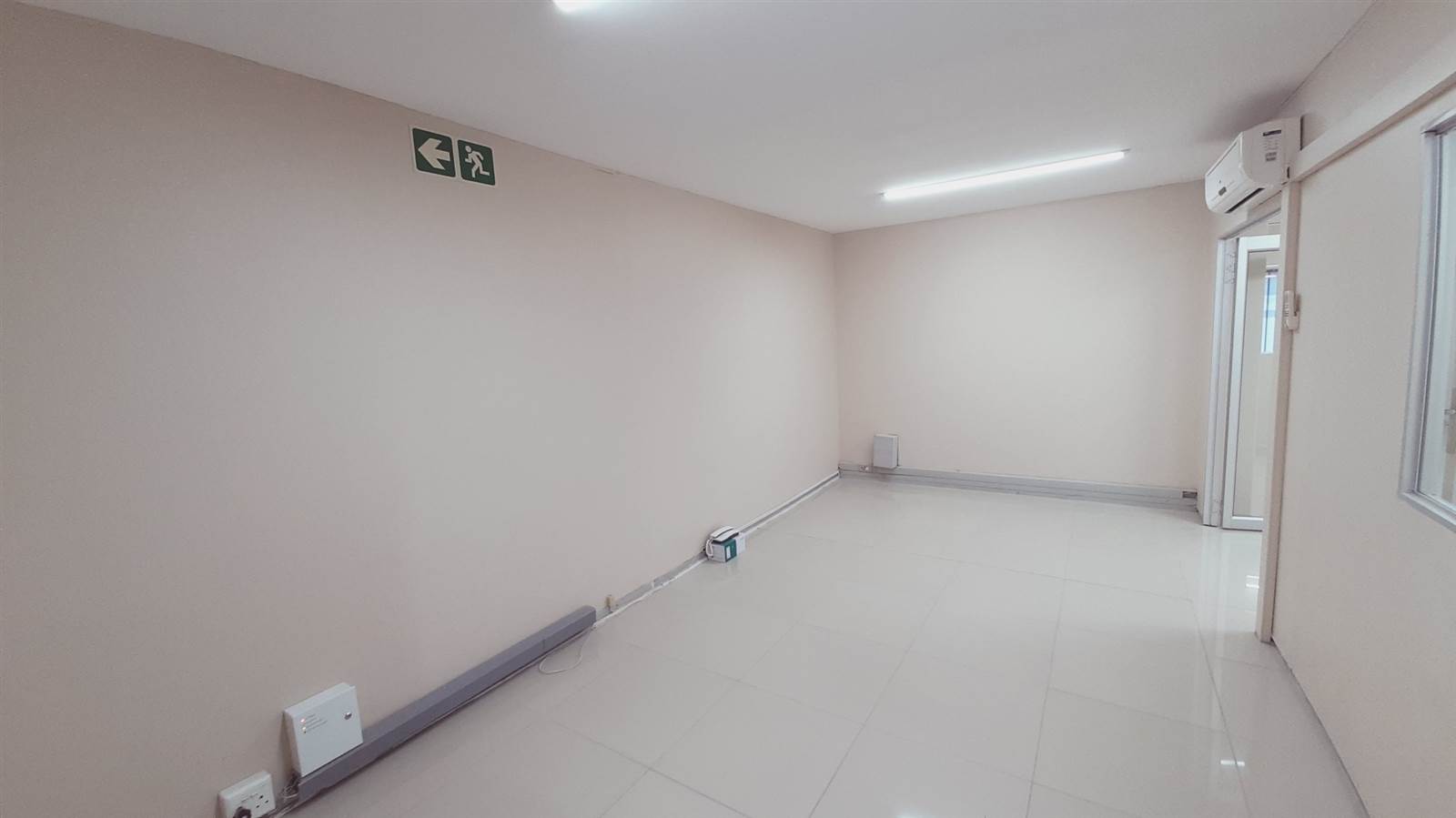310  m² Commercial space in Westville photo number 8