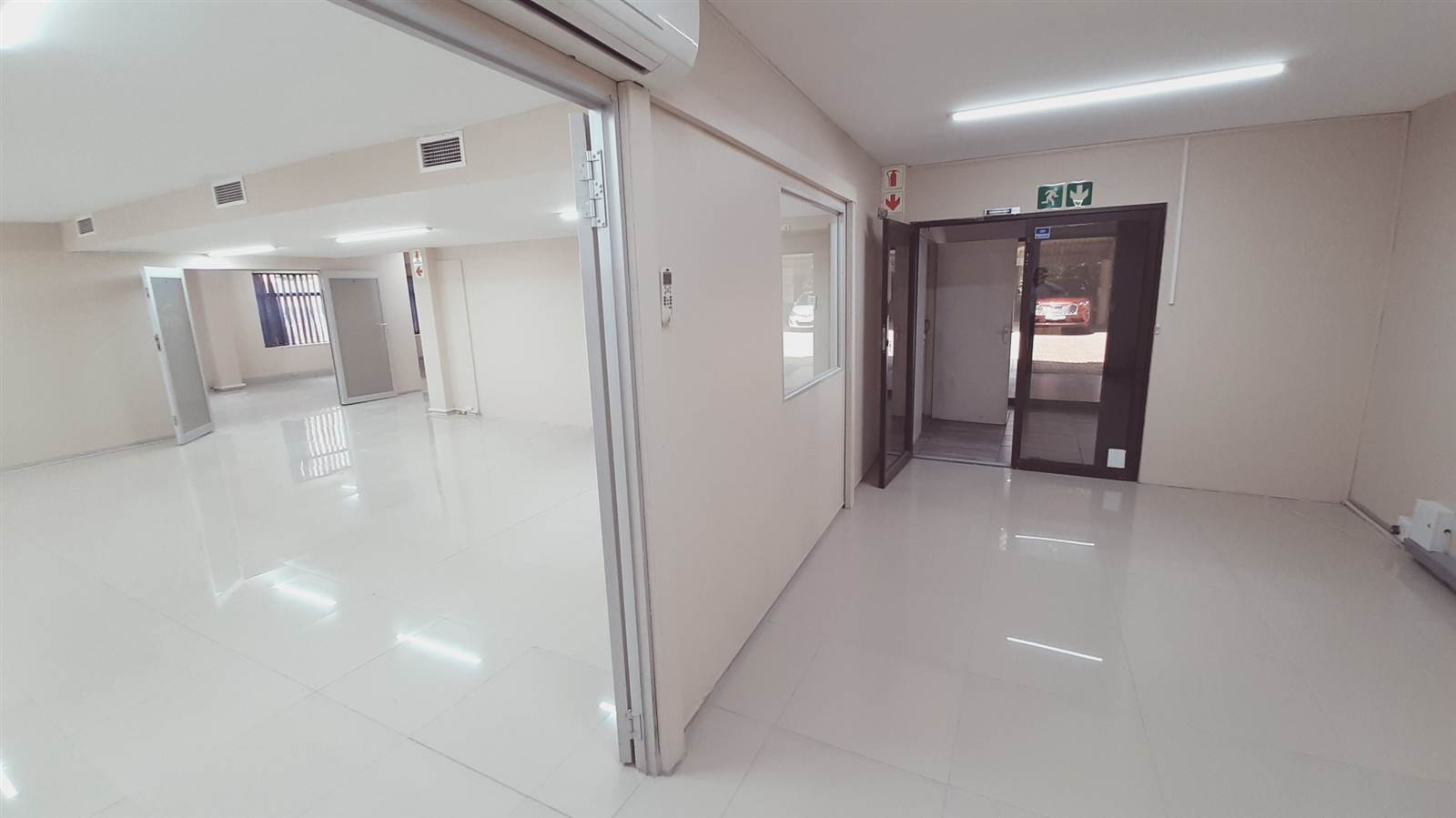 310  m² Commercial space in Westville photo number 9