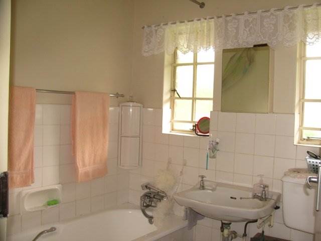 3 Bed House in Bronkhorstspruit photo number 9