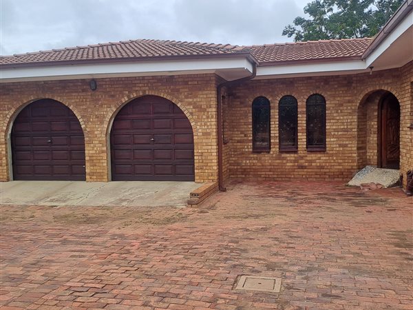 3 Bedroom House 3 Bedroom House