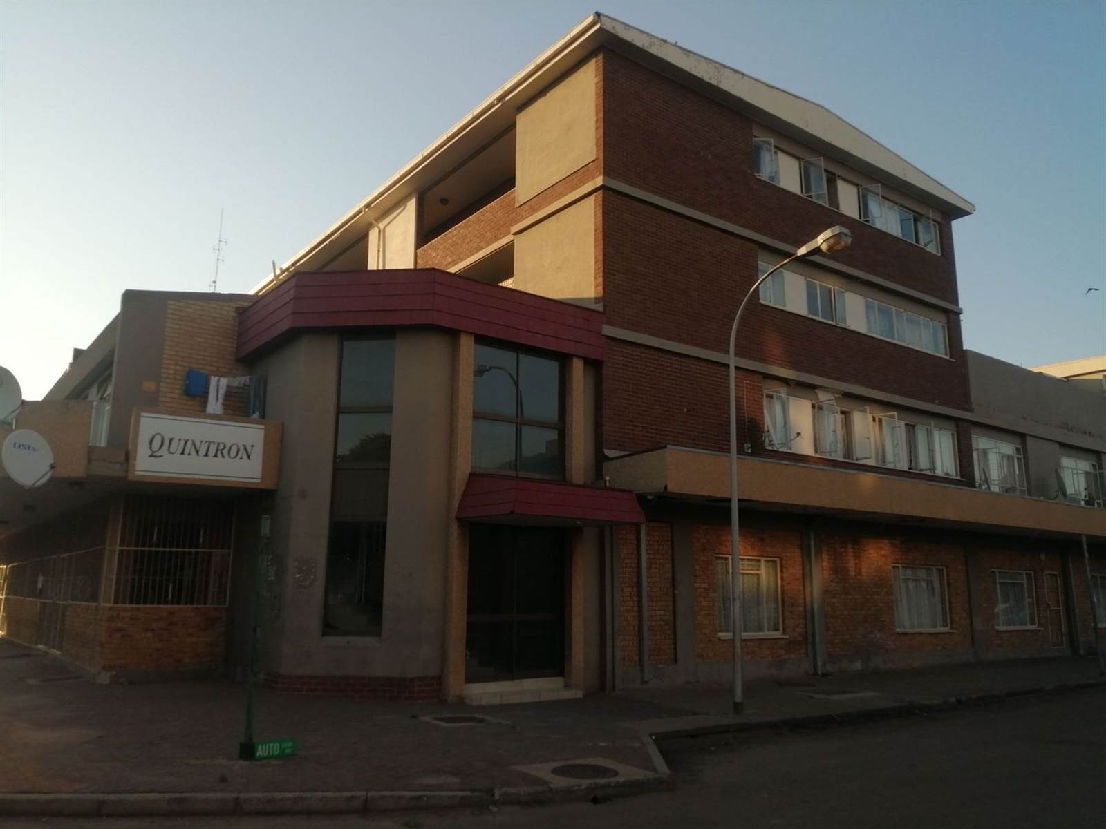 1 Bed Apartment in Potchefstroom Central photo number 1