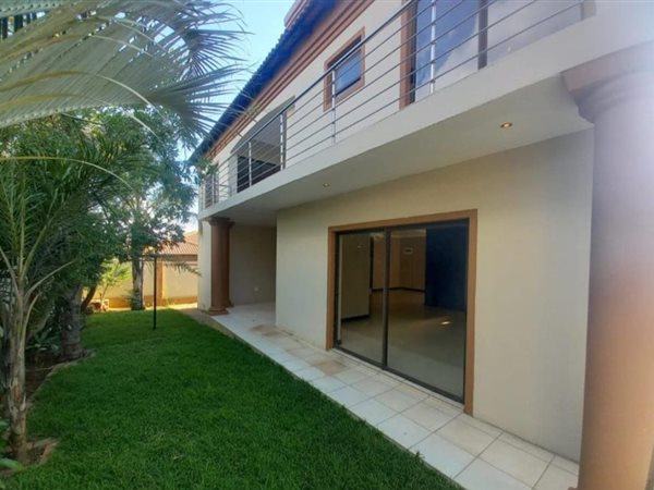 5 Bedroom House 5 Bedroom House