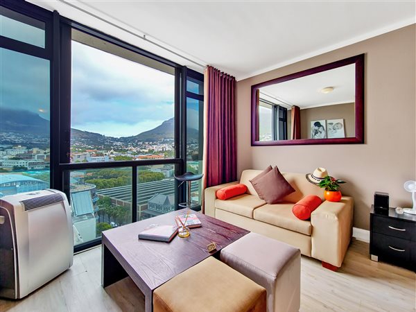 Studio apartment in Cape Town City Centre