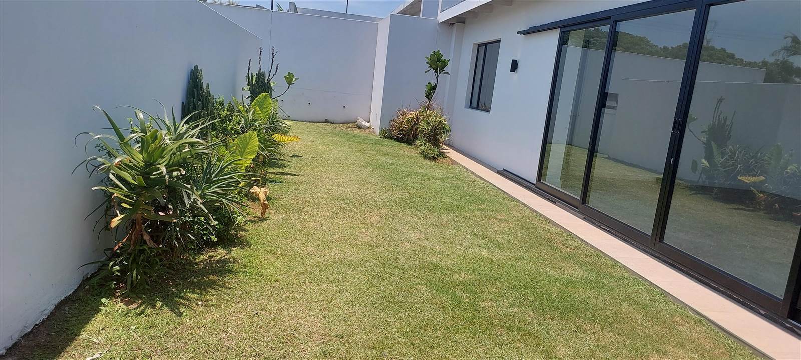 3 Bed Apartment in Elaleni Coastal Forest Estate photo number 1