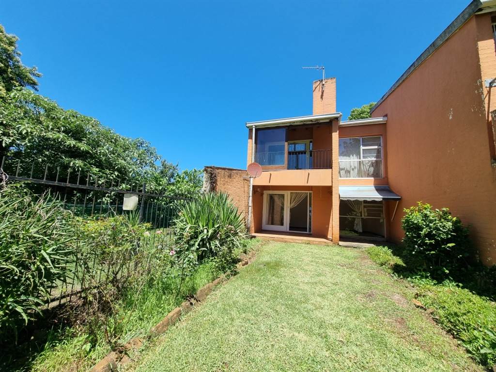 2 Bed Townhouse in Howick photo number 1
