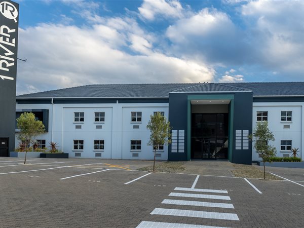 610 m² Commercial space 610 m² Commercial space