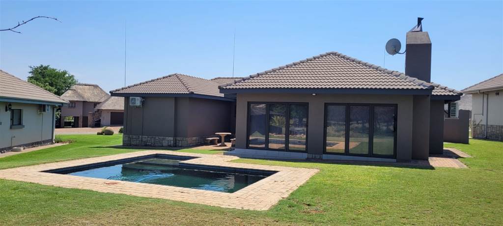 4 Bed House in Koro Creek Golf Estate photo number 1