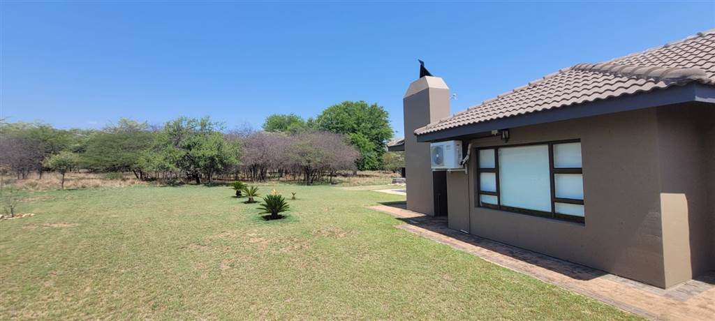 4 Bed House in Koro Creek Golf Estate photo number 4