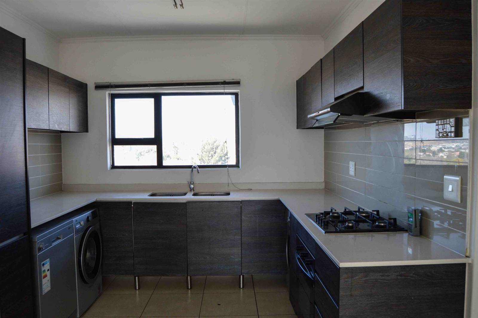 2 Bed Apartment in Greenstone Crest photo number 1