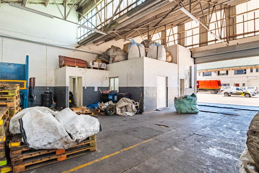 220  m² Industrial space in Epping photo number 5