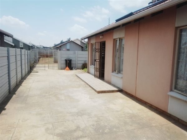 3 Bed House in Waterval