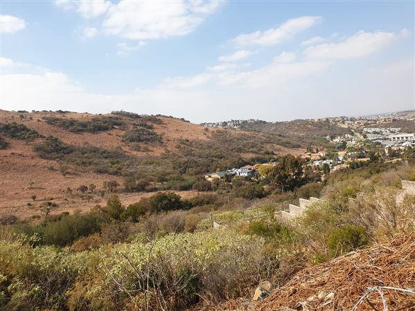 1 828 m² Land