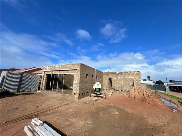 3 Bedroom House 3 Bedroom House