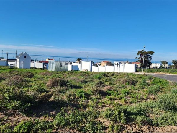 257 m² Land available in St Helena Views