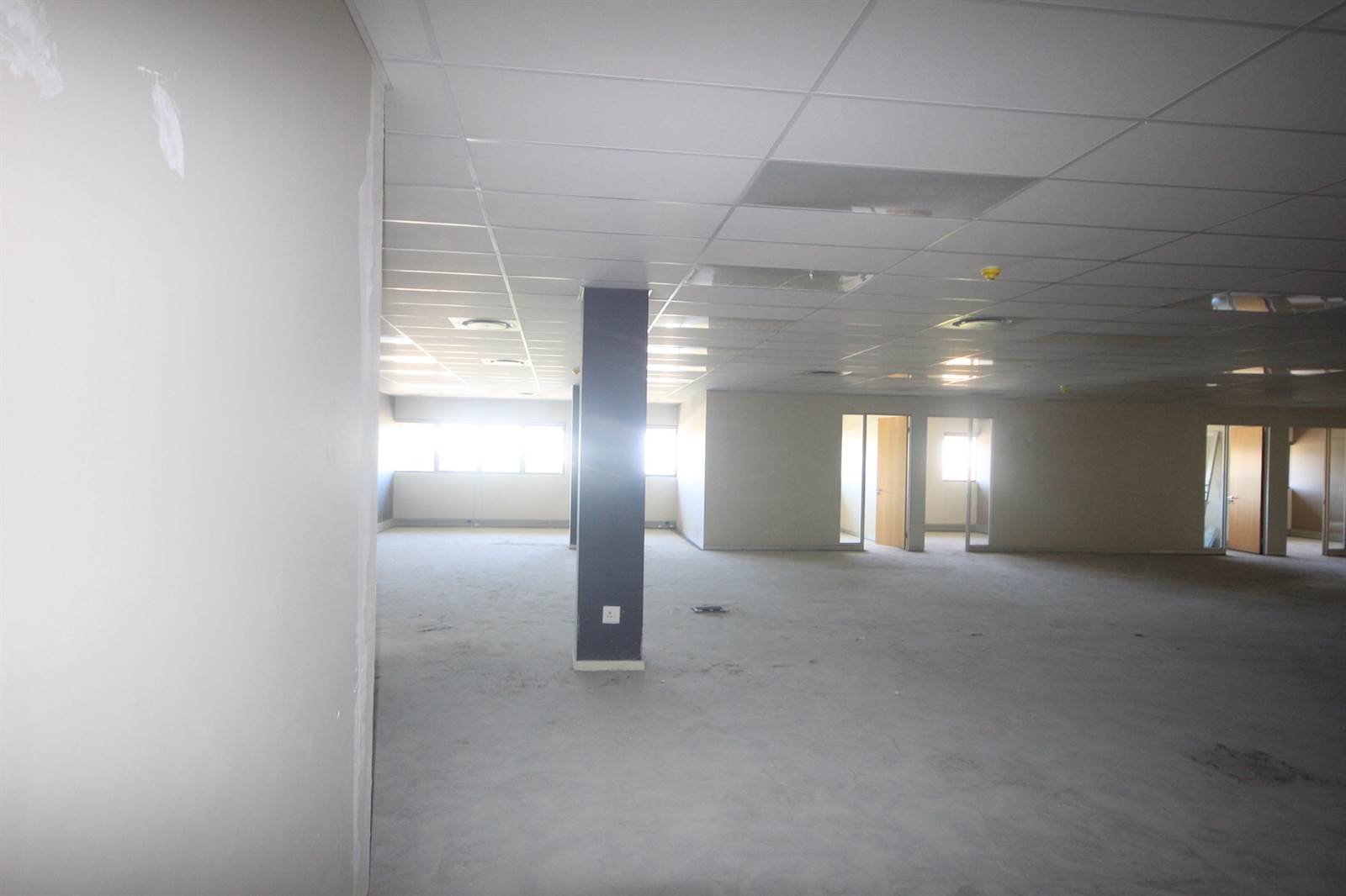1200  m² Commercial space in Beverley Hills photo number 6