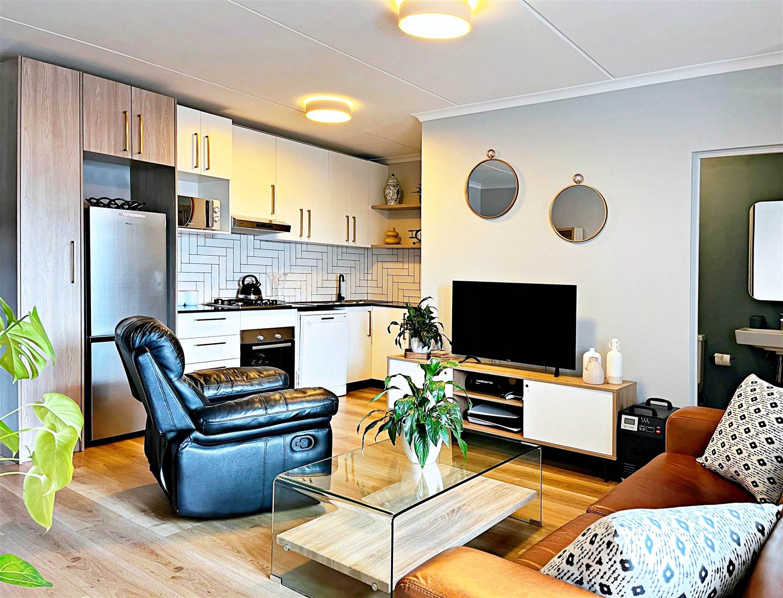 2 Bed Apartment for sale in Tableview T4790816 Private Property