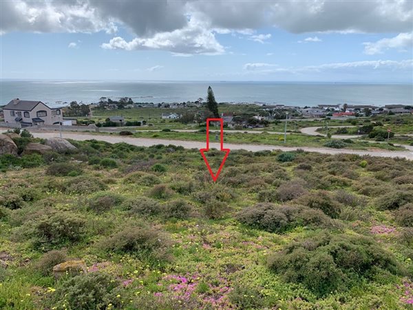 702 m² Land available in St Helena Bay