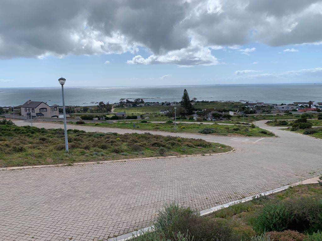 702 m² Land available in St Helena Bay photo number 3