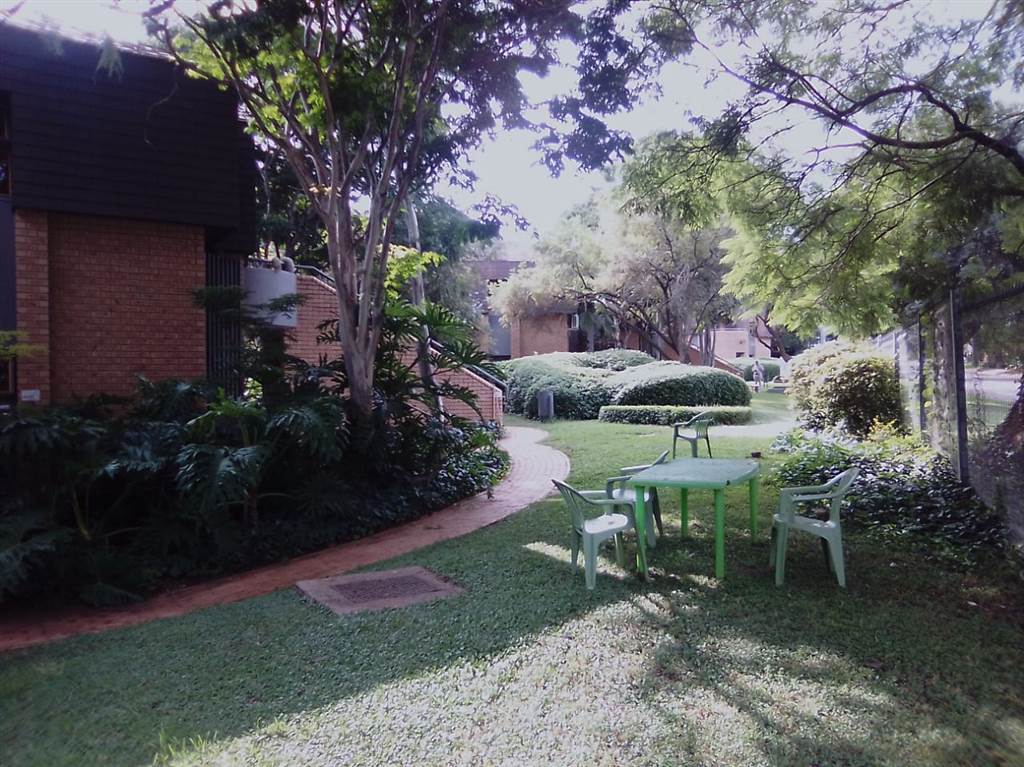 444  m² Office Space in Groenkloof photo number 1