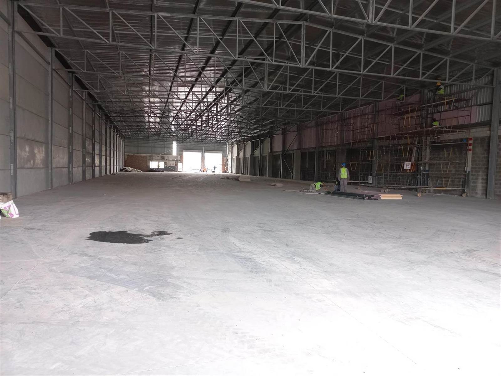 1911  m² Industrial space in Sidwell photo number 2