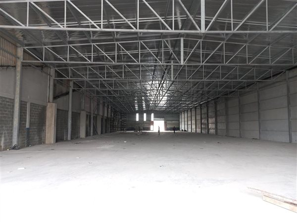 1 911  m² Industrial space