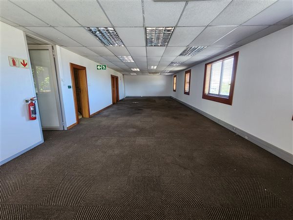 114  m² Commercial space in Bellville Central