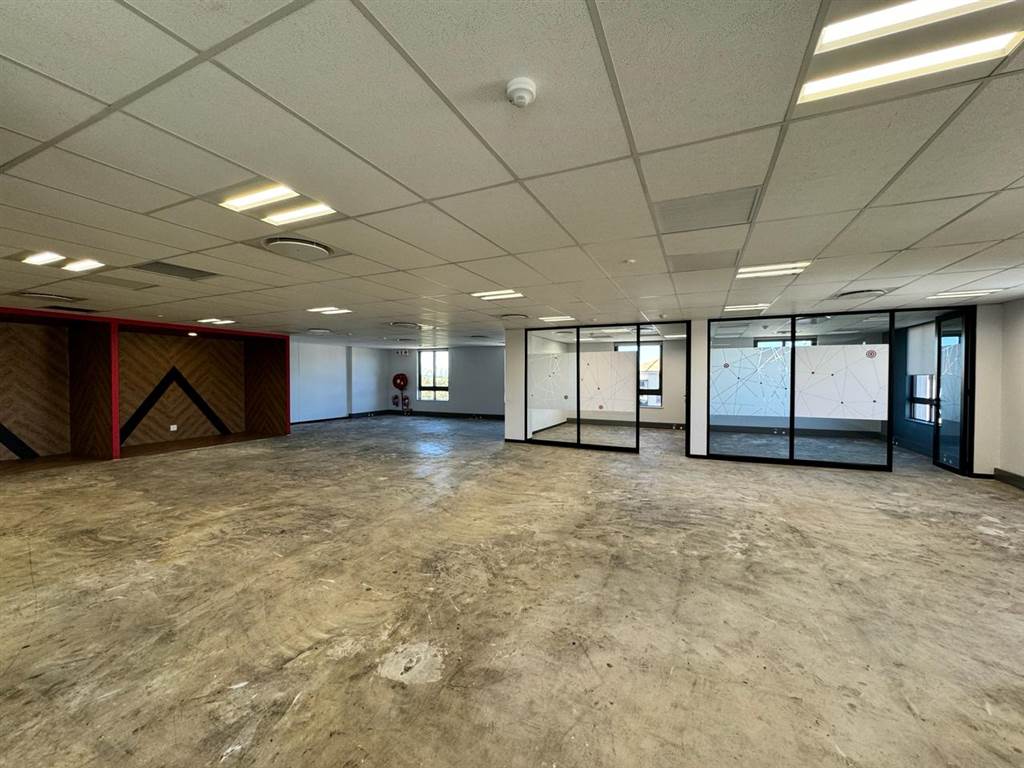 781  m² Commercial space in Fourways photo number 6