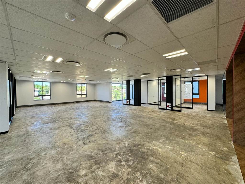 781  m² Commercial space in Fourways photo number 8